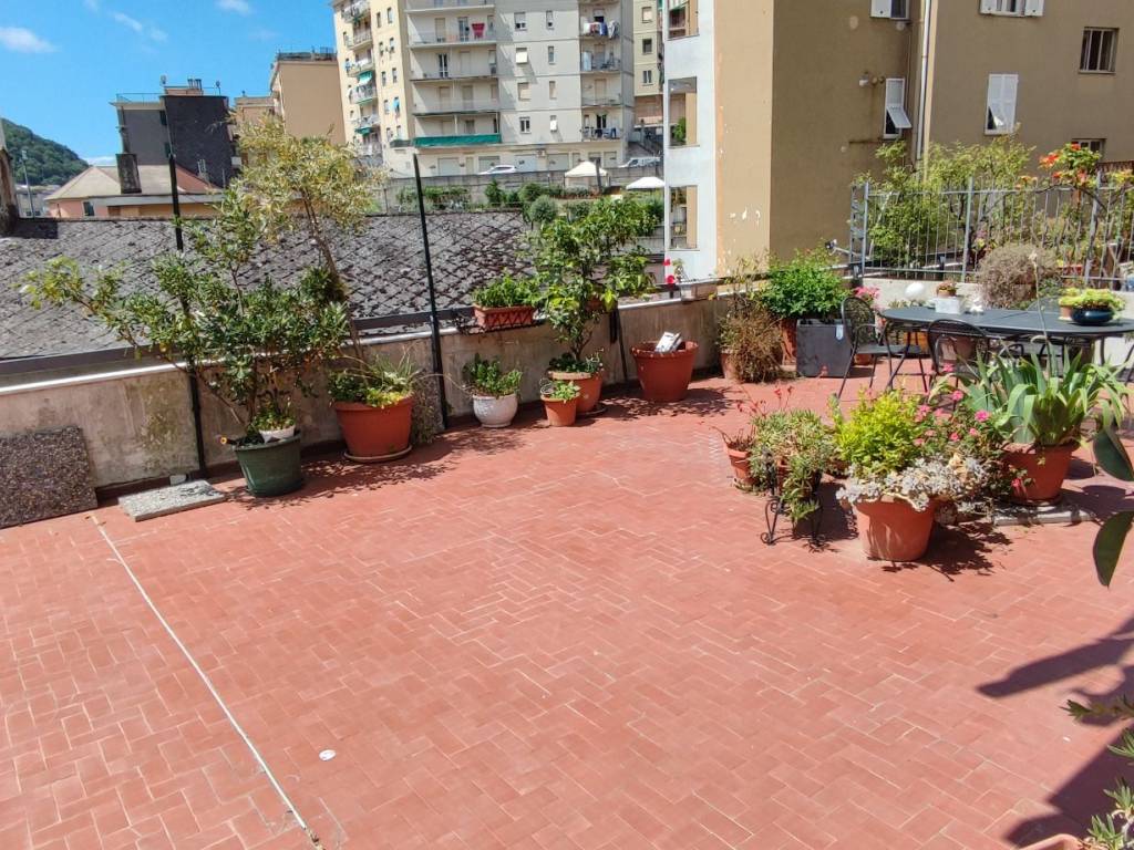 Appartamento a Genova in Via Elia Bernardini - Foto 2