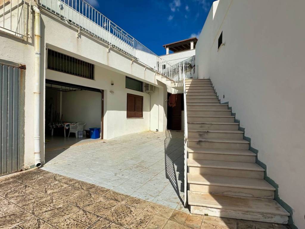 Casa indipendente a Castrignano del capo in Via Sandro Pertini, 8 - Foto 5