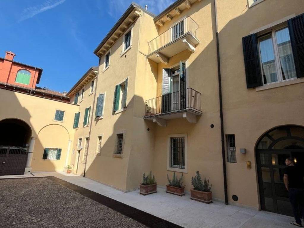 Appartamento a Verona in Via Giosuè Carducci, 40 - Foto 3