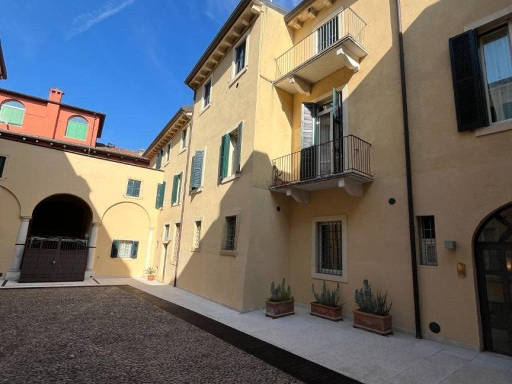 Appartamento a Verona in Via Giosuè Carducci, 40 - Foto 4