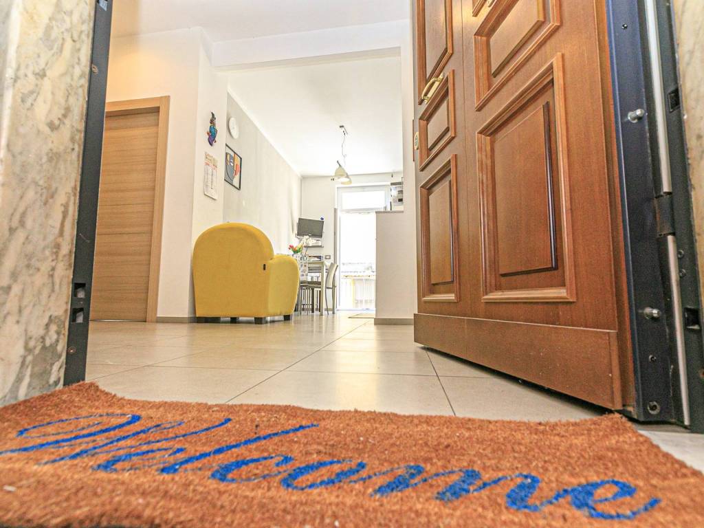 Appartamento a Genova in Via Passo Buole - Foto 3