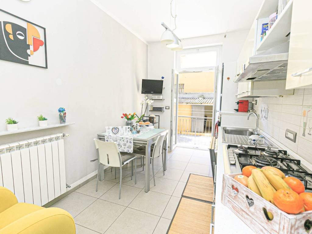 Appartamento a Genova in Via Passo Buole - Foto 5