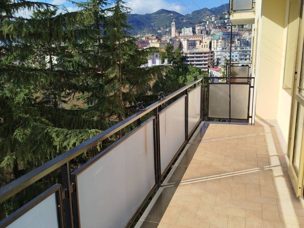 Appartamento a Salerno in Via Michele Pironti - Foto 3