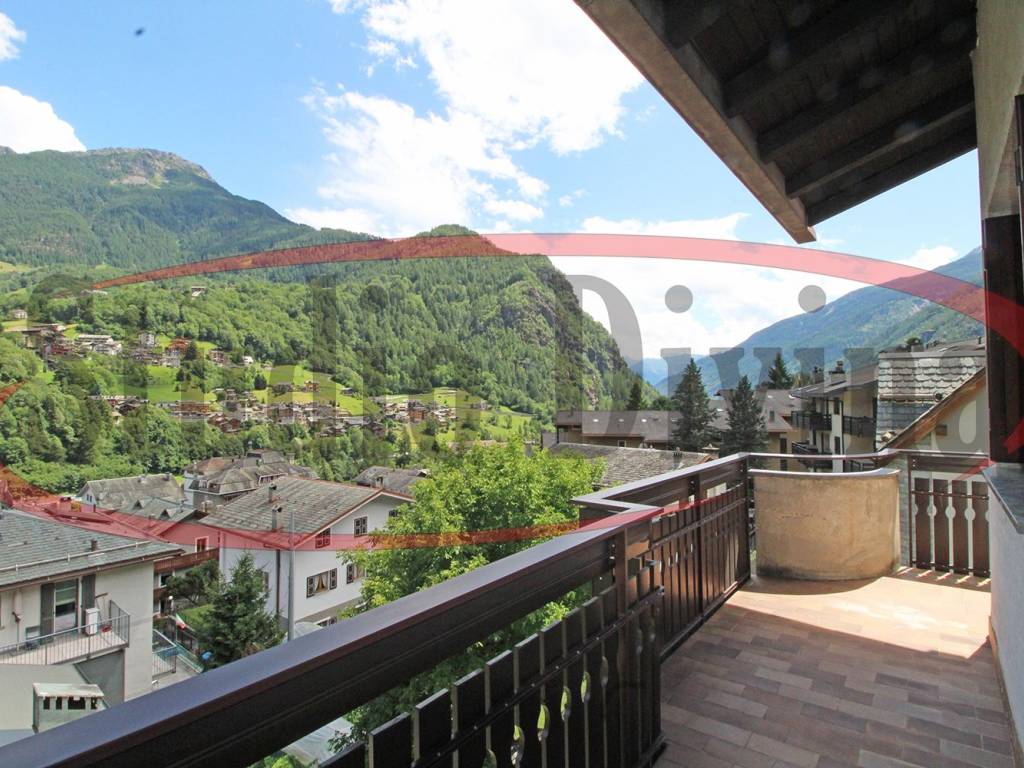 Appartamento a Chiesa in valmalenco in Contrada Faldrini, 15 - Foto 3