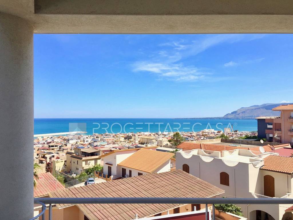 Appartamento a Balestrate in Via Vittorio Emanuele Orlando, 72 - Foto 2