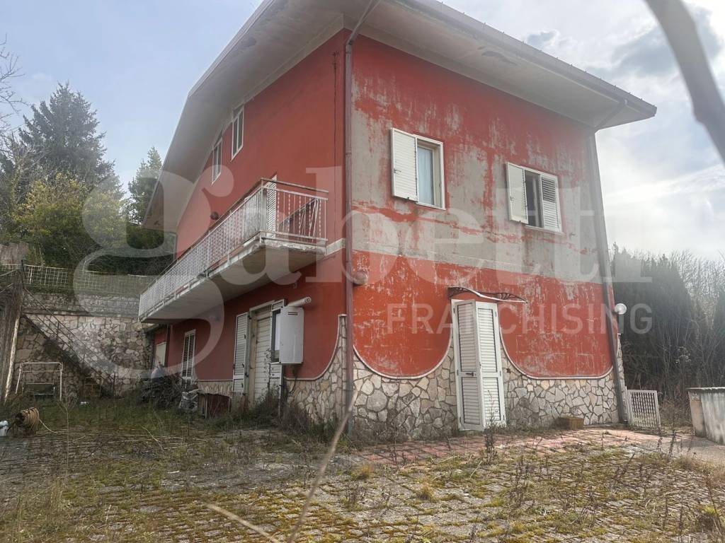 Casa indipendente a Montefalcione in Via Contrada Cataldi, 19 - Foto 3