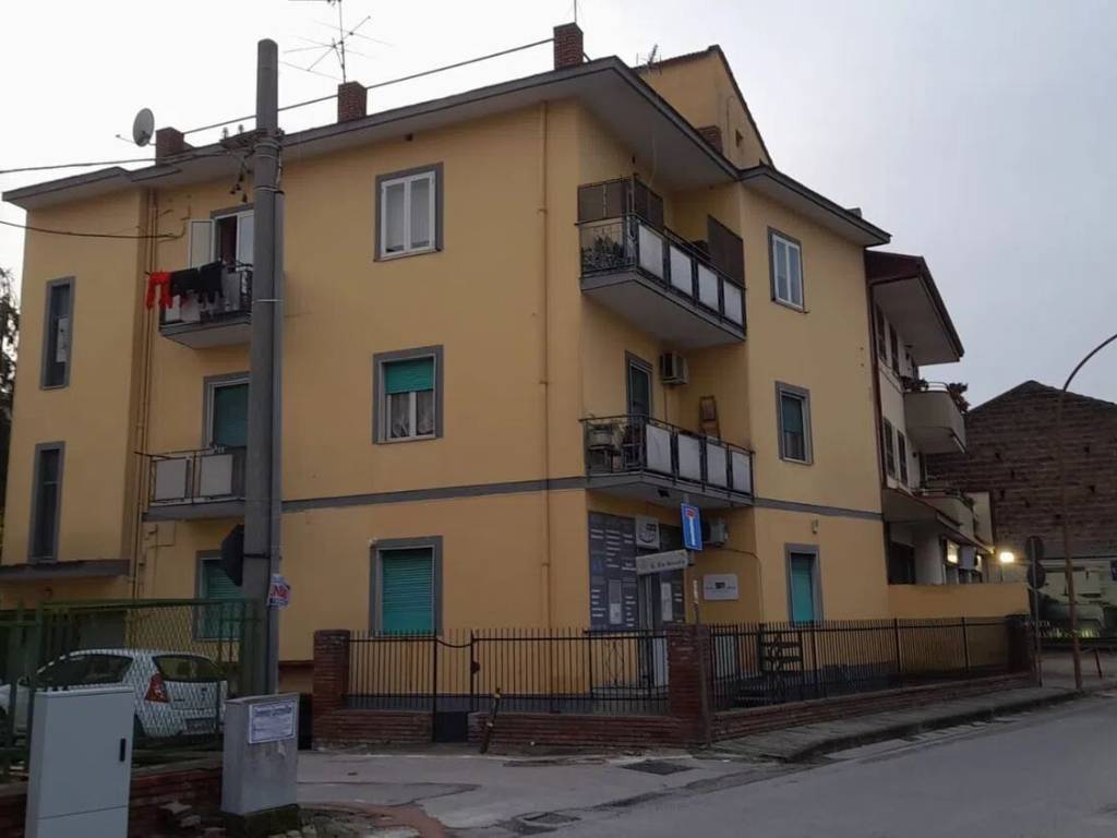 Appartamento a Casapulla in Via Nazionale Appia S.N.C. - Foto 2
