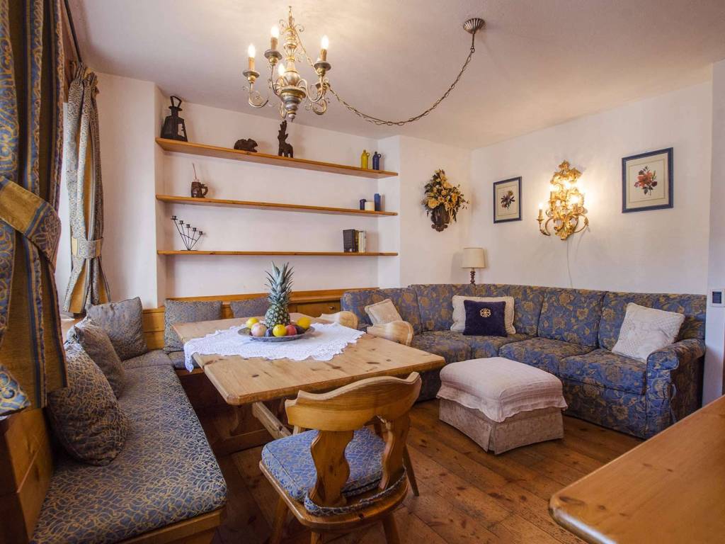 Appartamento a Cortina d'ampezzo in via Lungoboite Majoni 14 - Foto 2