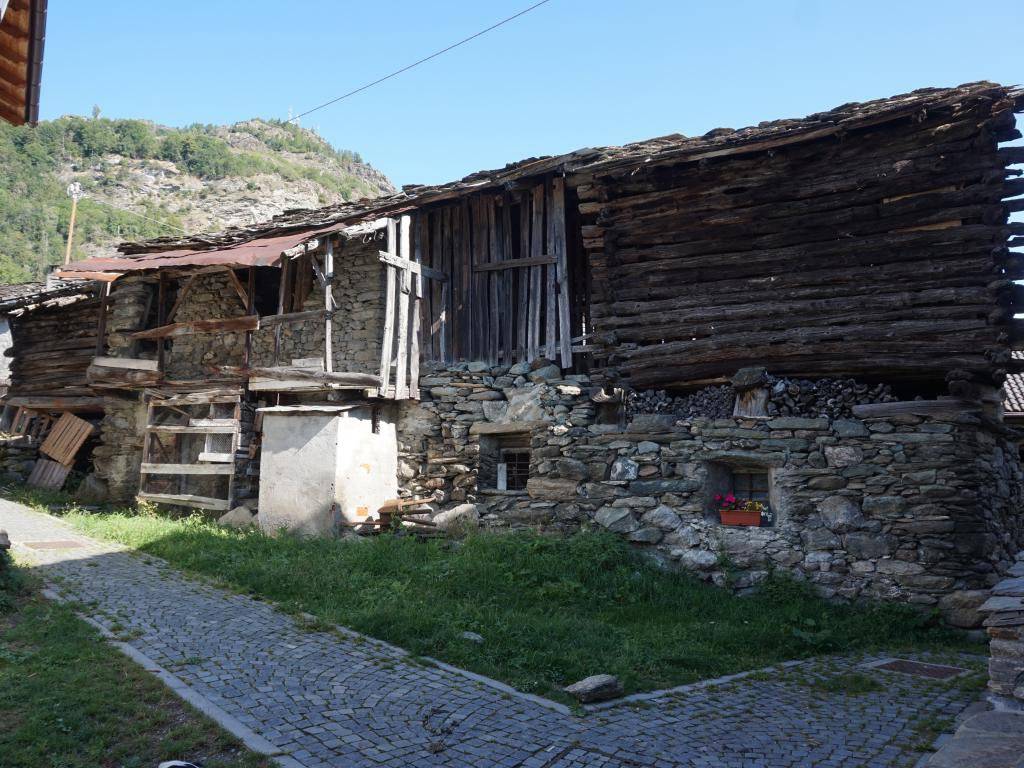 Rustico / casale a Antey-saint-andrè in Frazione Navillod - Foto 3