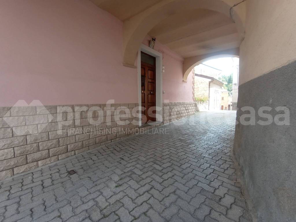 Casa indipendente a Castel del giudice in Via Duca degli Abruzzi, 12 - Foto 3