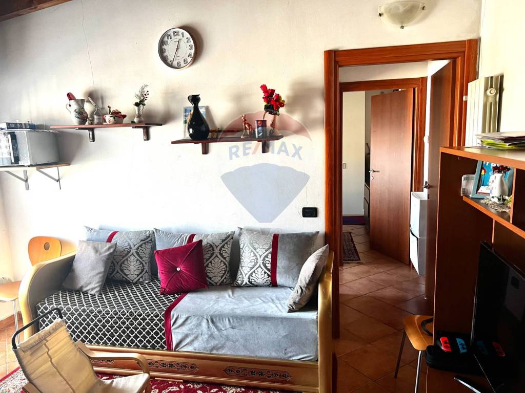 Appartamento a Vigevano in via Santorre di Santarosa, 19 - Foto 2