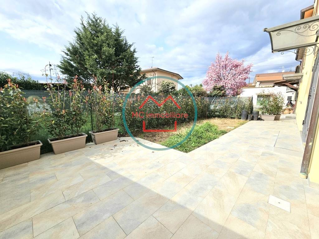Casa indipendente a Pescia in Strada Provinciale di Campo - Foto 3