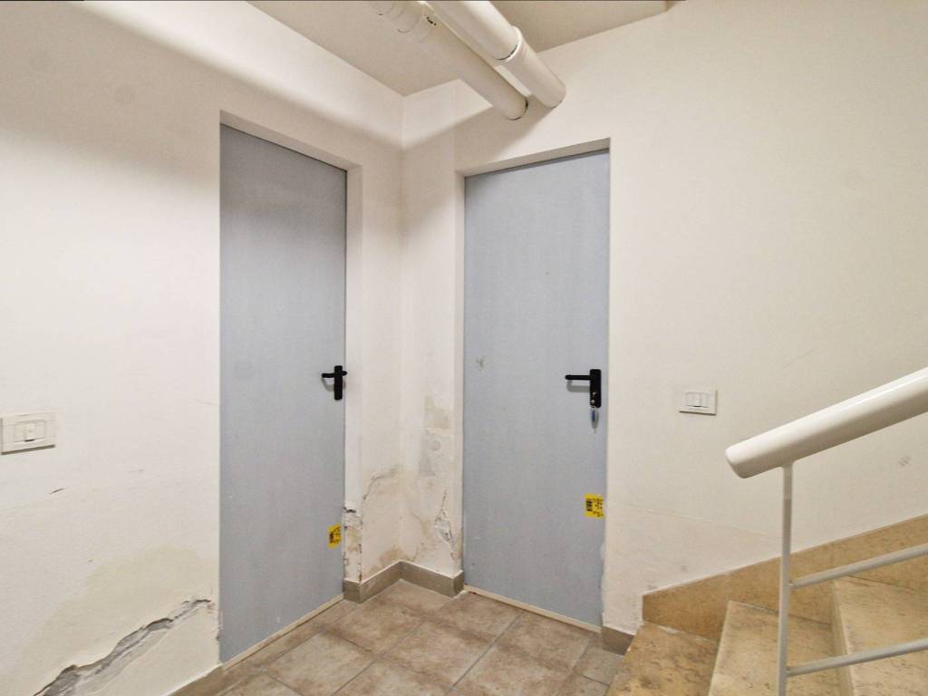 Box / garage a Roseto degli abruzzi in Via Nazionale, 527 - Foto 4