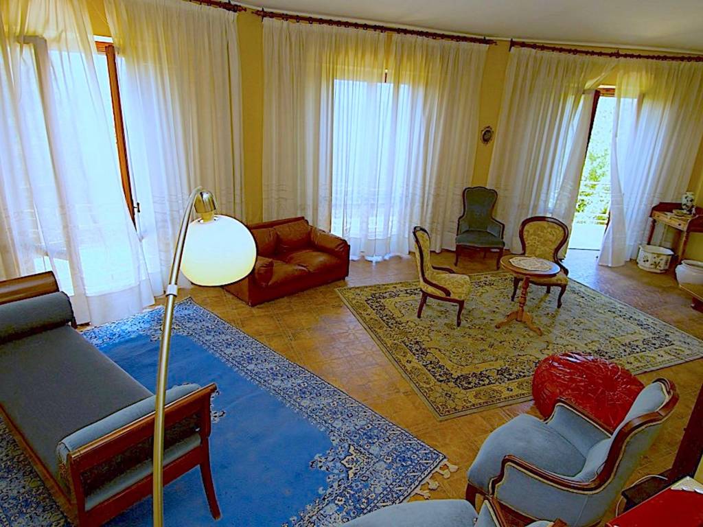 Villa a Amelia in Via Rimembranze, 145 - Foto 2