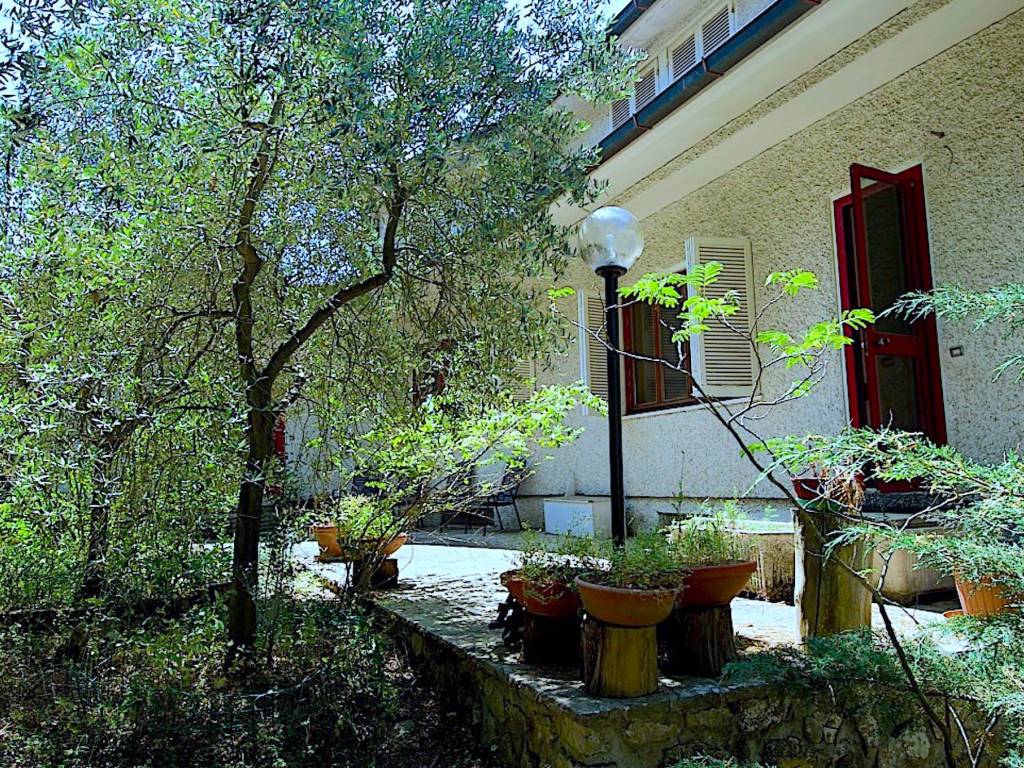 Villa a Amelia in Via Rimembranze, 145 - Foto 5