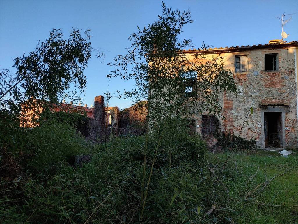 Rustico / casale a Quarrata in Via Orazio Ceccarelli - Foto 3