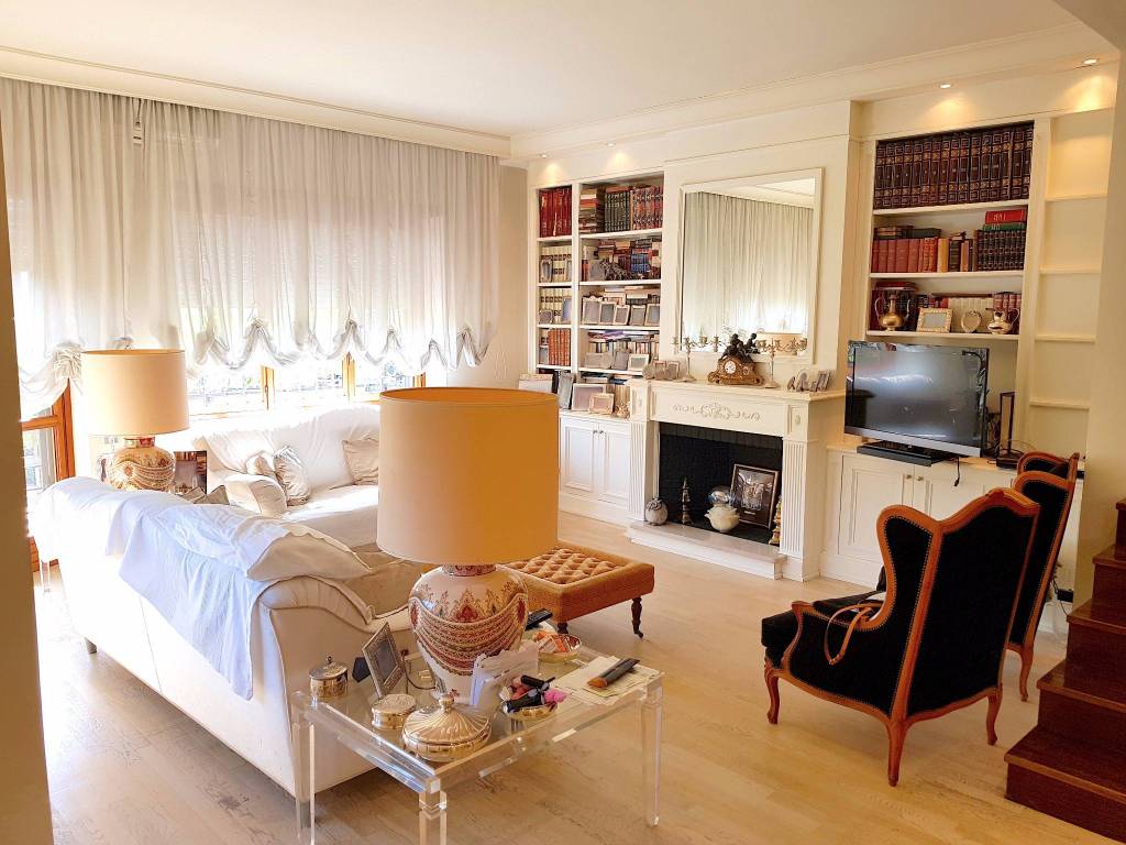 Villa a Roma in Via Ernesto Basile - Foto 1