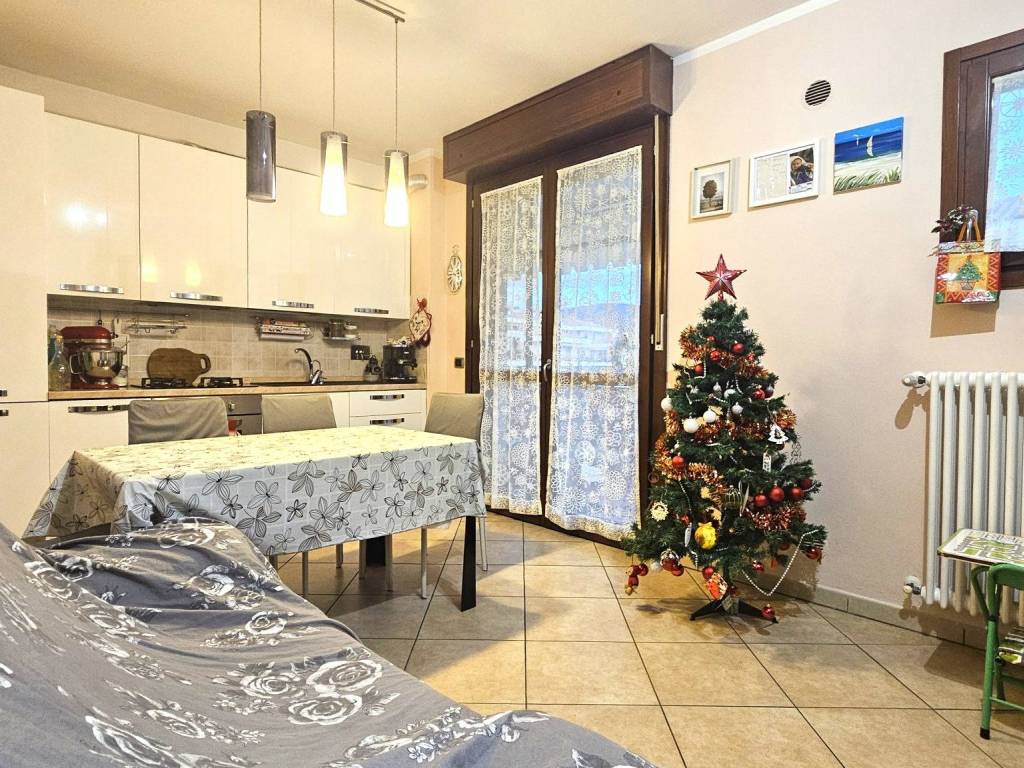 Appartamento a Calenzano in Via Nuova - Foto 2