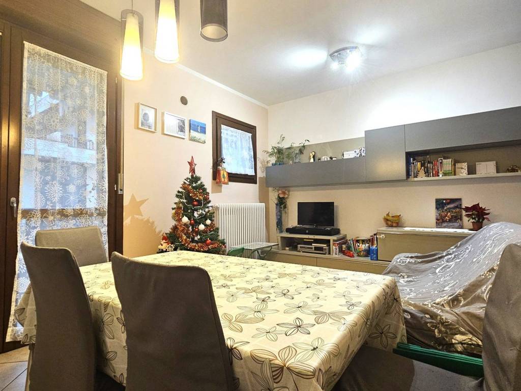 Appartamento a Calenzano in Via Nuova - Foto 5