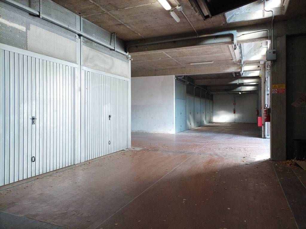 Box / garage a Cuneo in Via Beppe Fenoglio, 8 - Foto 5