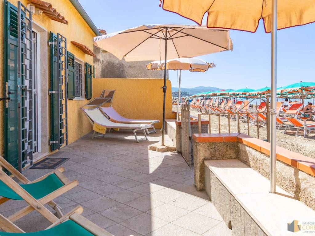 Villa a Follonica in Viale Italia, 39 - Foto 2