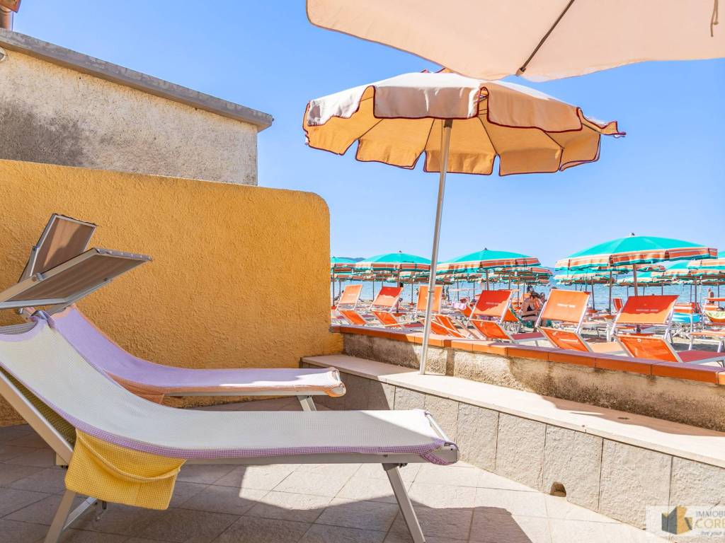 Villa a Follonica in Viale Italia, 39 - Foto 3