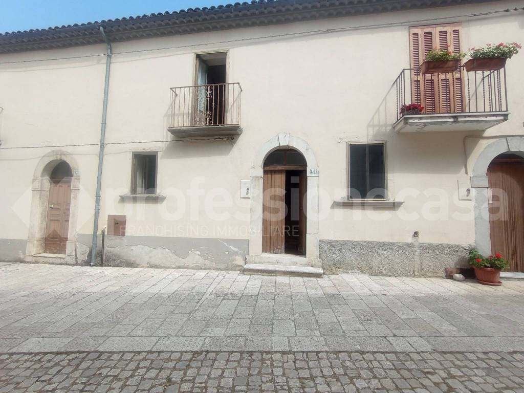 Casa indipendente a Sant'angelo del pesco in Via Madonna, 49 - Foto 2