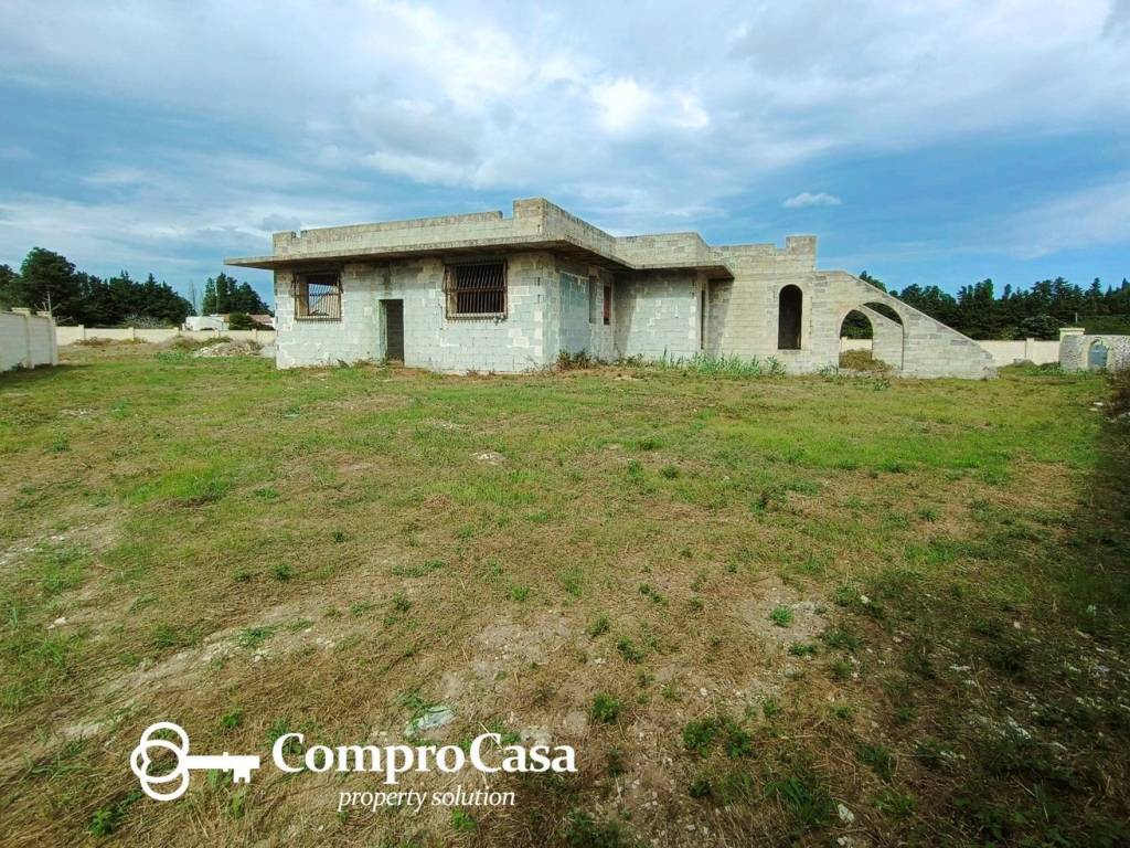 Villa a Lecce in Via Publio Ovidio Nasone - Foto 4