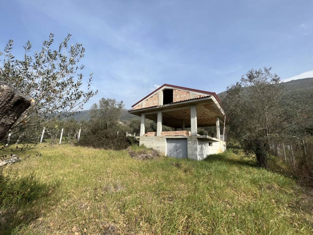 Villa a Giano vetusto in Via Andrea Carbone - Foto 4