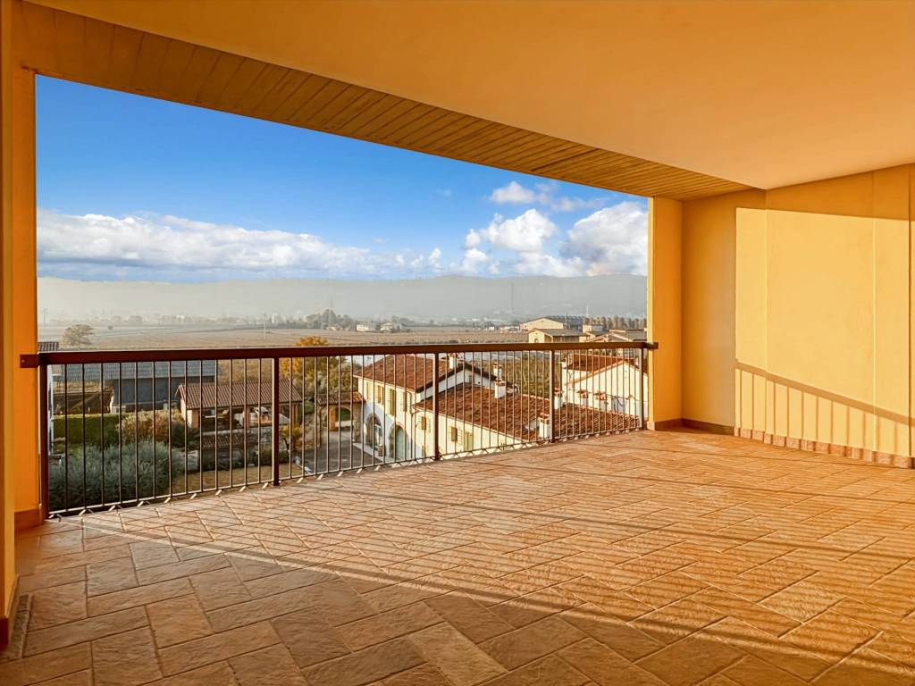Appartamento a Verona in Via Belvedere, 60 - Foto 2