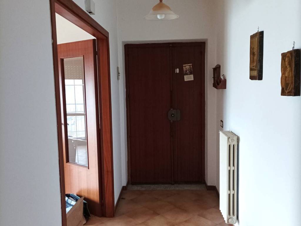 Appartamento a Lagonegro in Via Piano di Lippi, 2 - Foto 2