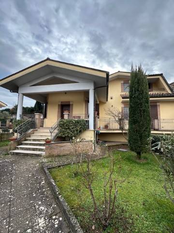 Villa a Alatri in Via dei Fiori, 3 - Foto 2
