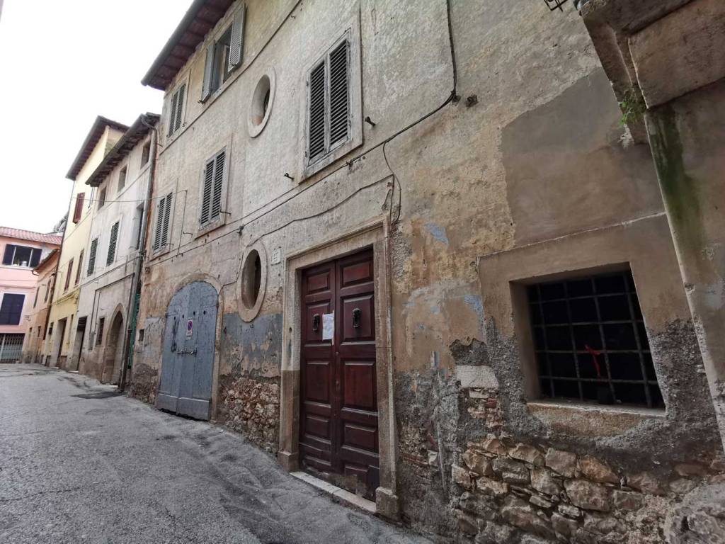Casa indipendente a Sezze in Via Pitti - Foto 2