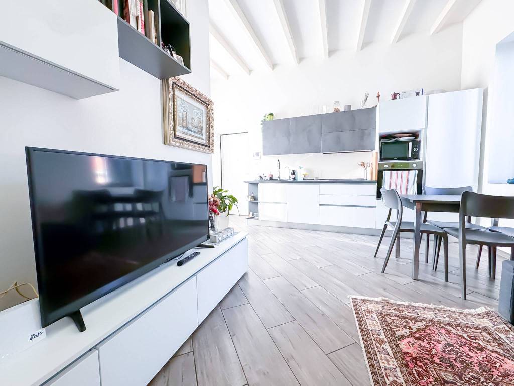 Appartamento a Gorla minore in Via Roma - Foto 4