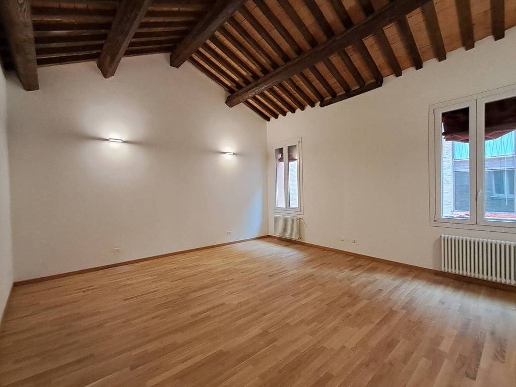 Appartamento a Ferrara in Via Contrari - Foto 2