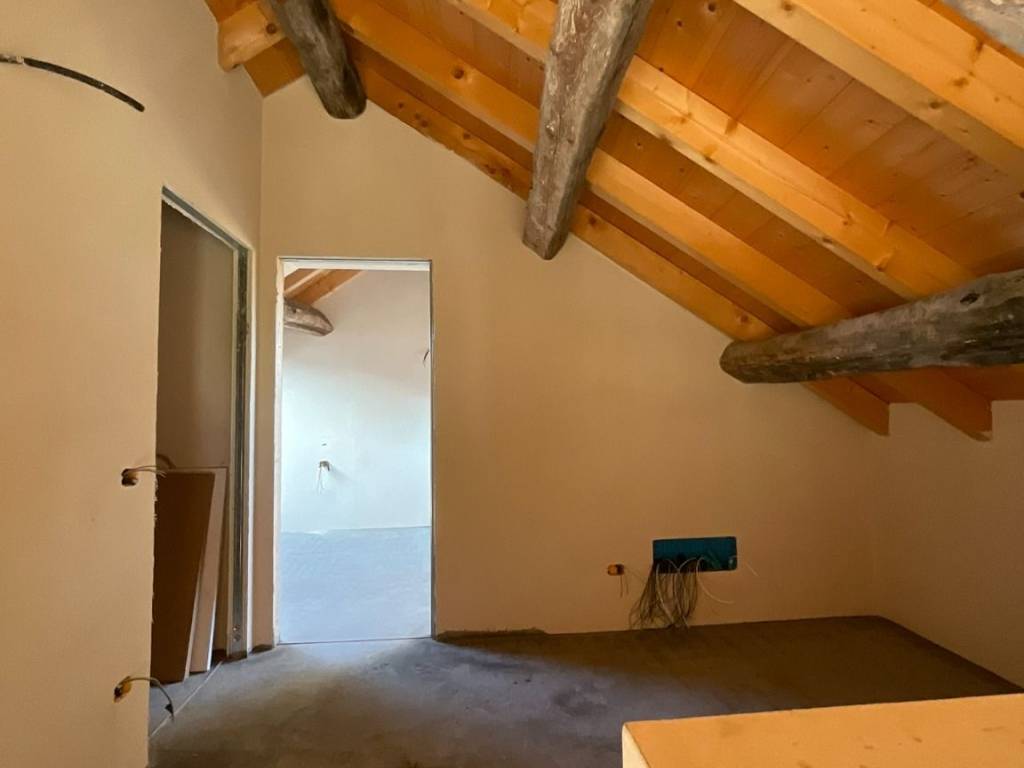 Appartamento a Cannobio in Via Paolo Zaccheo, 16 - Foto 4