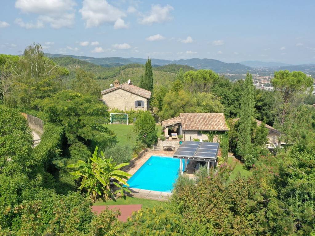 Villa a Umbertide in Località Badia di Monte Corona - Foto 2