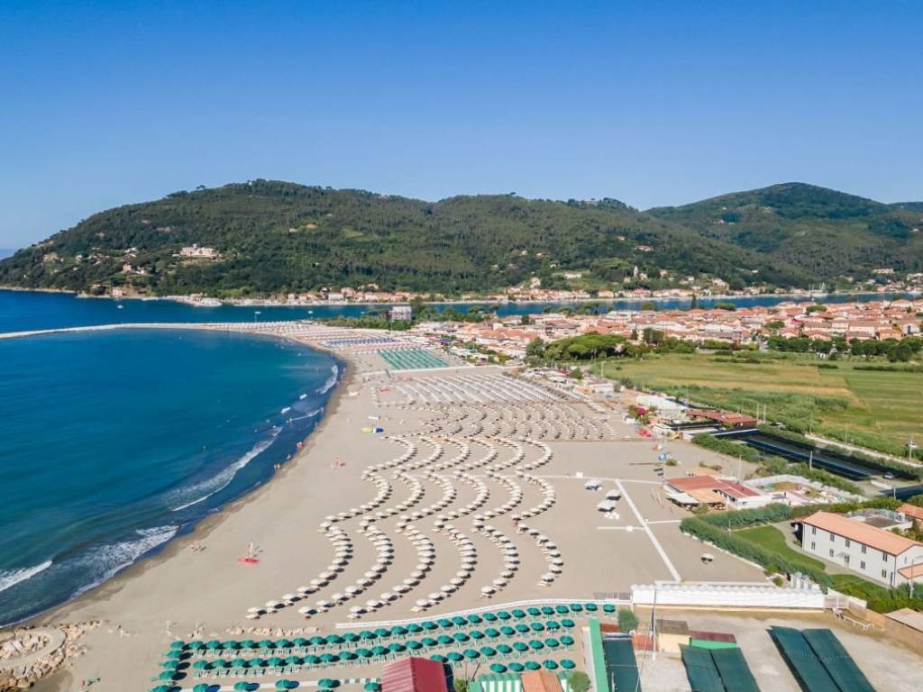 Villa a Ameglia in Via dell'Angelo - Foto 2