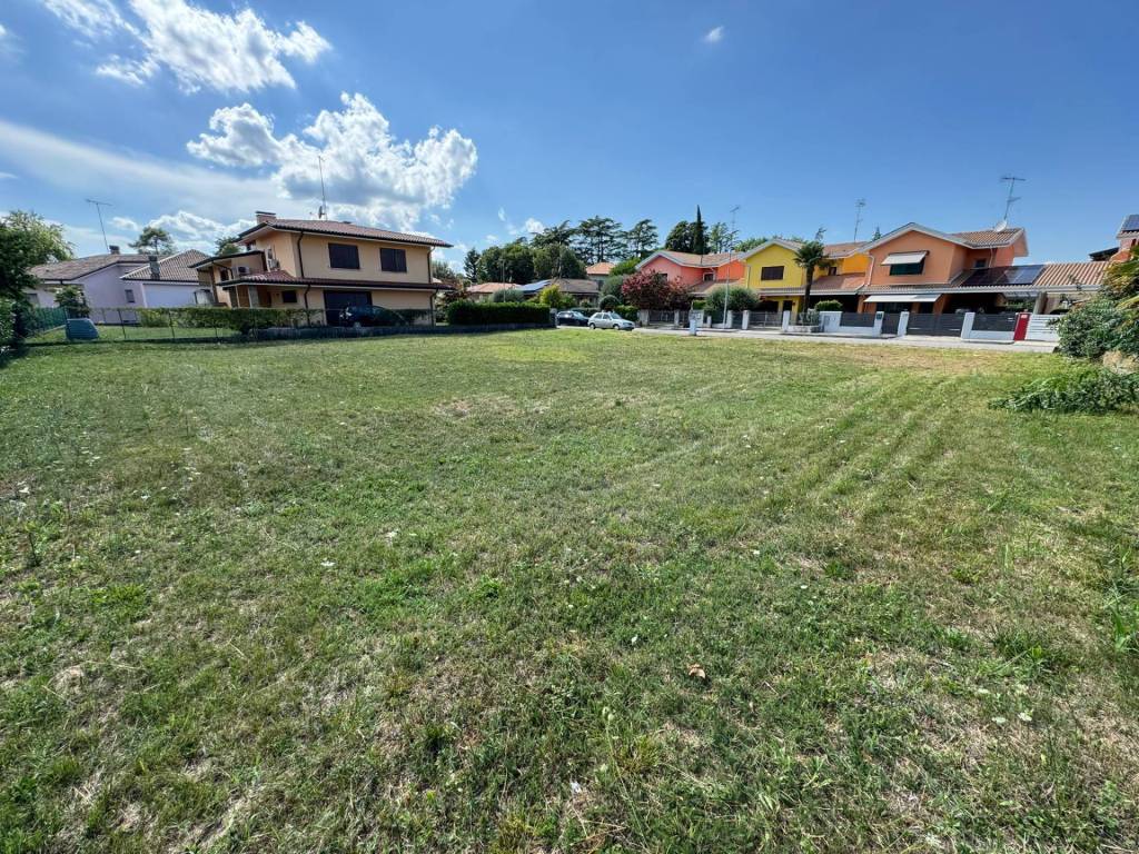 Terreno a Gradisca d'isonzo in VIA MOSETTI - Foto 3