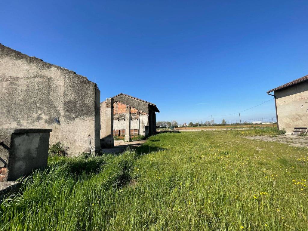 Rustico / casale a Castiglione delle stiviere in Via Giovanni Chiassi, 8 - Foto 4