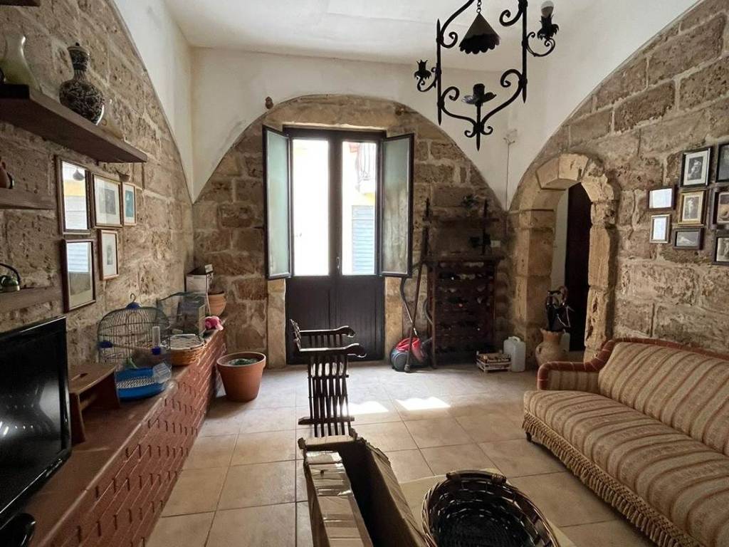 Casa indipendente a Pachino in Via Corrado Ferrara n. 12 - Foto 3