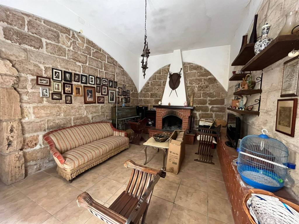 Casa indipendente a Pachino in Via Corrado Ferrara n. 12 - Foto 4