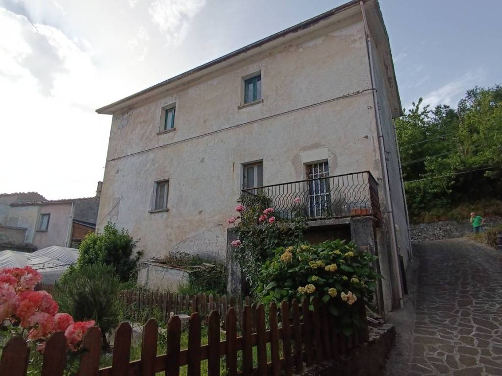 Casa indipendente a San severino lucano in Strada Provinciale di Mezzana - Foto 3