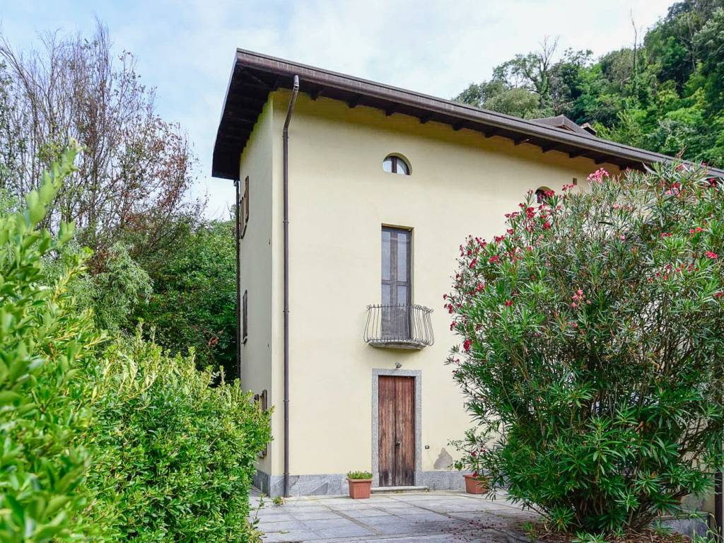Villa a Castello di brianza in Via Roma - Foto 3
