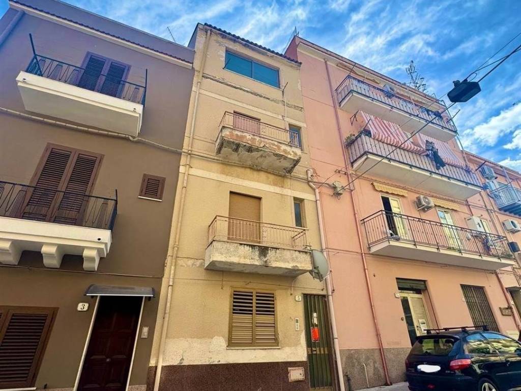 Casa indipendente a Campofelice di roccella in via Vittorio Emanuele, 5 - Foto 2