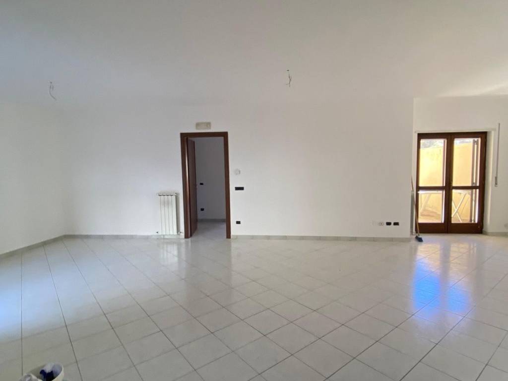 Appartamento a Crotone in Via Pio La Torre, 1 - Foto 2