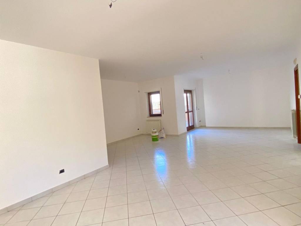 Appartamento a Crotone in Via Pio La Torre, 1 - Foto 3