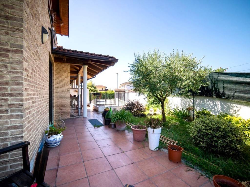 Villa a Torrazza piemonte in Via Giuseppe Garibaldi - Foto 2