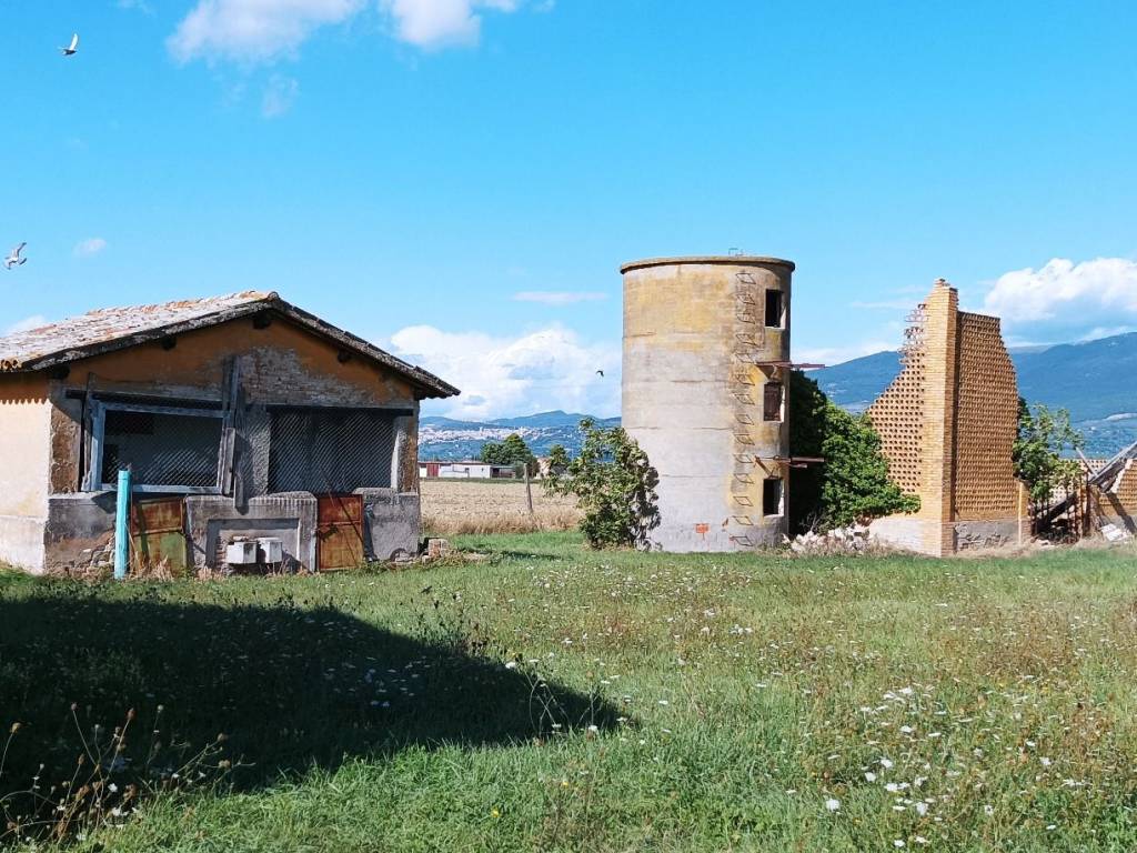 Rustico / casale a Cannara in Via Sant'Angelo - Foto 2