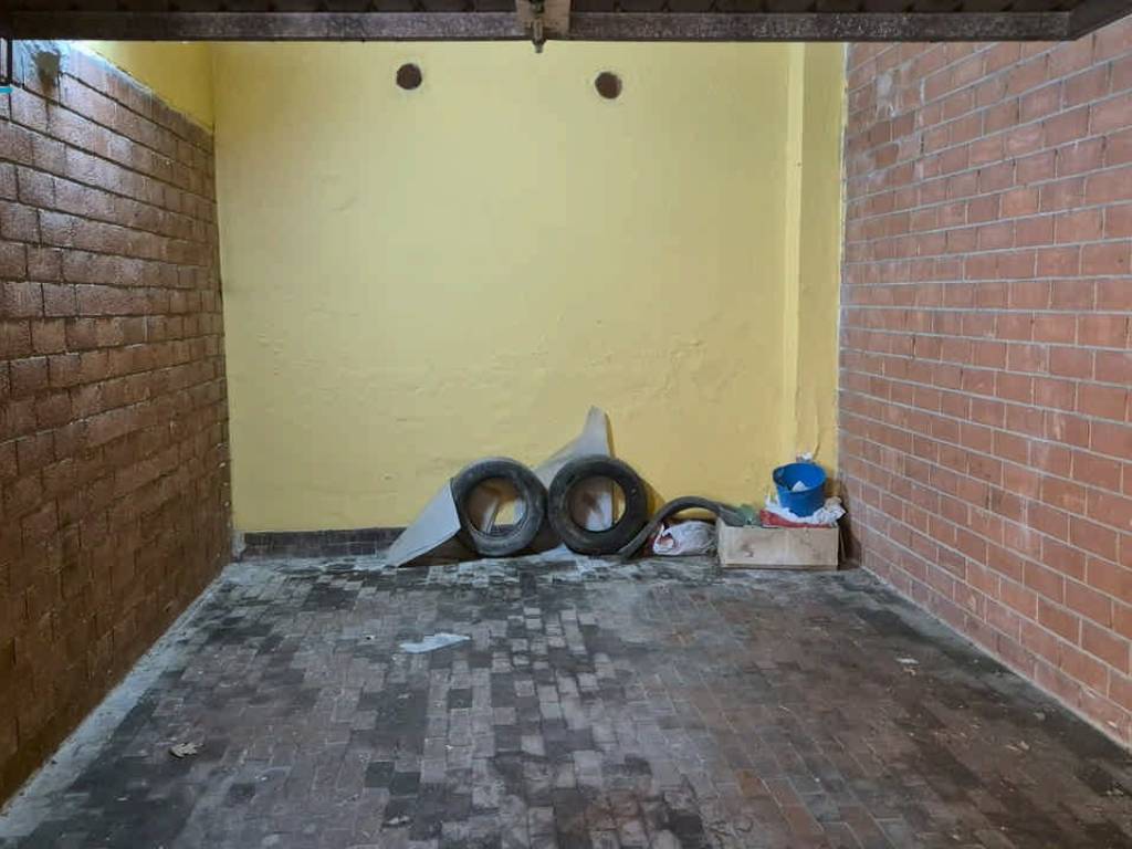 Box / garage a Avellino in Via Michele Pironti, 19 - Foto 2